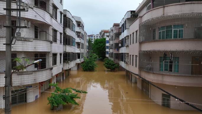 航拍粤西水浸街水浸小区自建房被淹