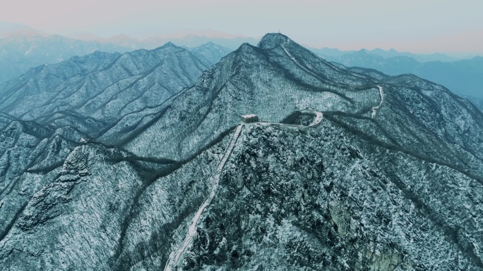 航拍冬季北京箭扣长城雪景