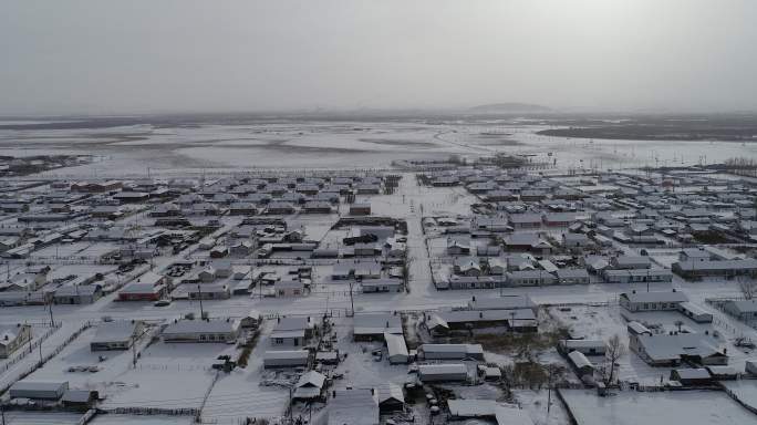风雪中的内蒙古农垦村落