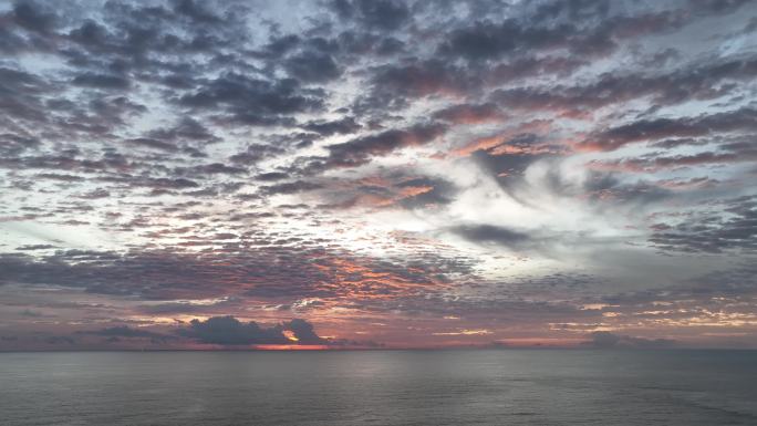航拍美丽的东南亚泰国普吉岛海上晚霞风光