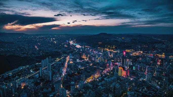 兰州雨后夜景