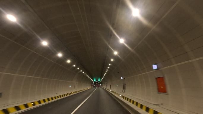 西藏高速公路隧道
