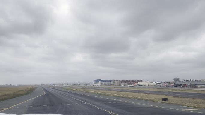 乌鲁木齐机场降落