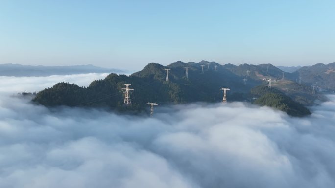 航拍山区云海电网4K