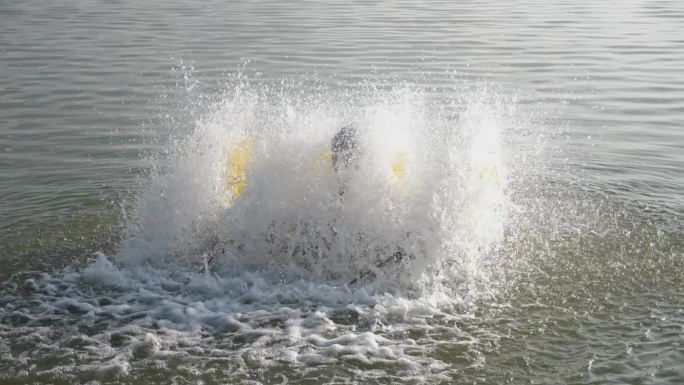 滇池增氧水车升格HD