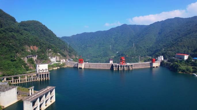 航拍湖南郴州东江湖东江大坝山水 绿水青山