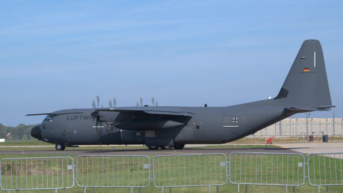 4K高质量：德国C-130J大力神运输机