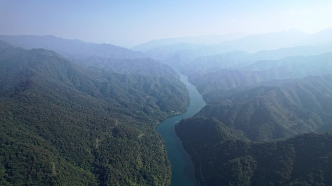 航拍湖南郴州小东江东江湖山水 绿水青山