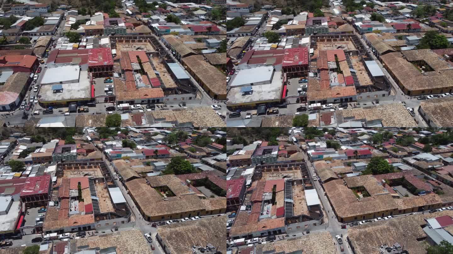 航拍:洪都拉斯格拉西亚斯小镇的屋顶和街道交通