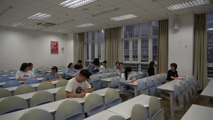 大学生 看书 学习 校园生活 校园环境