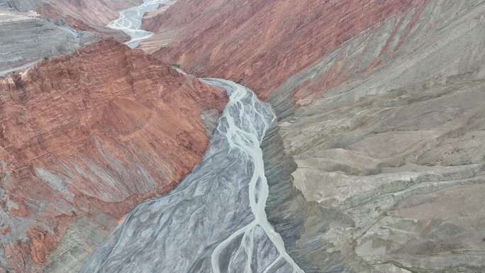 新疆安集海大峡谷风光