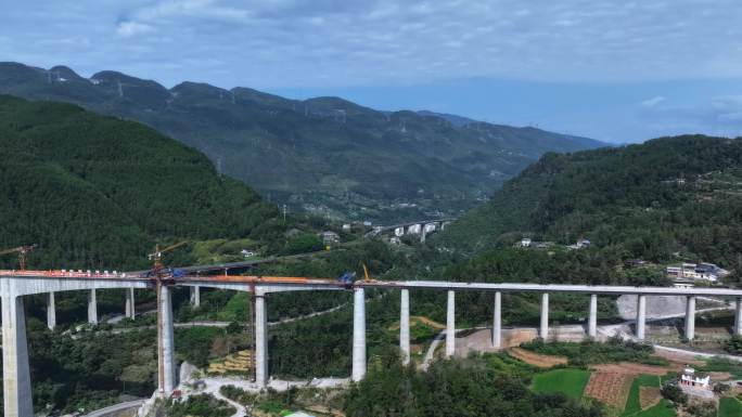 铁路高架桥施工