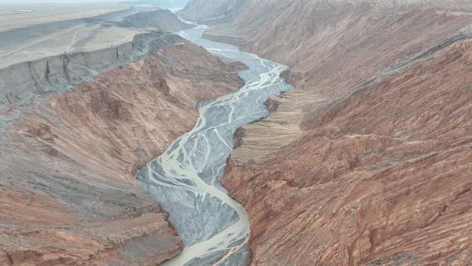 新疆安集海大峡谷风光