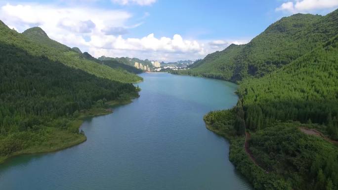 绿水青山 青山绿水 金山银山