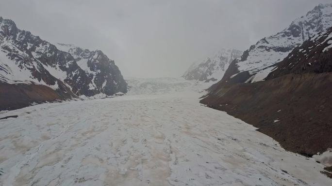 4k航拍自然仁隆巴冰川小雪