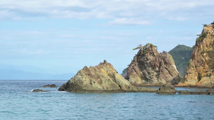 日本伊豆半岛海岸线的电影镜头