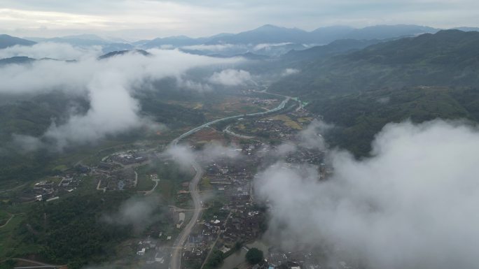 福建南靖土楼云层