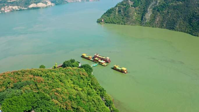 4k航拍三峡瞿塘峡白帝城风光