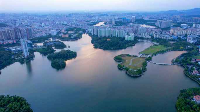 城市中央人工湖，阳江鸳鸯湖