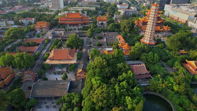 航拍福州西禅古寺