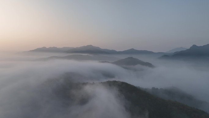 航拍千山云海朝阳