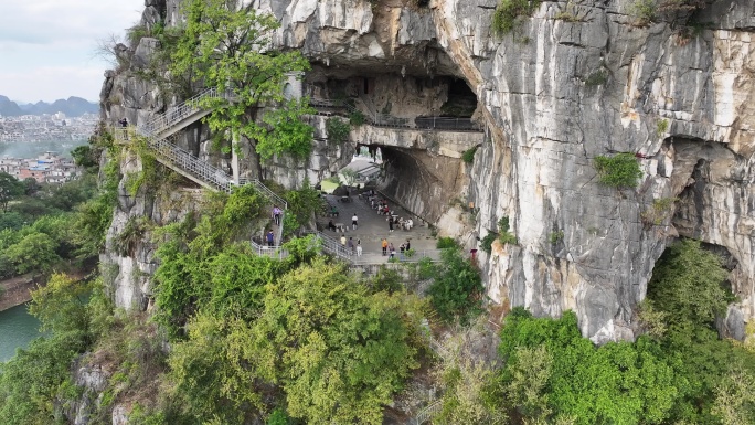 中国广西壮族自治区桂林市七星区穿山景区