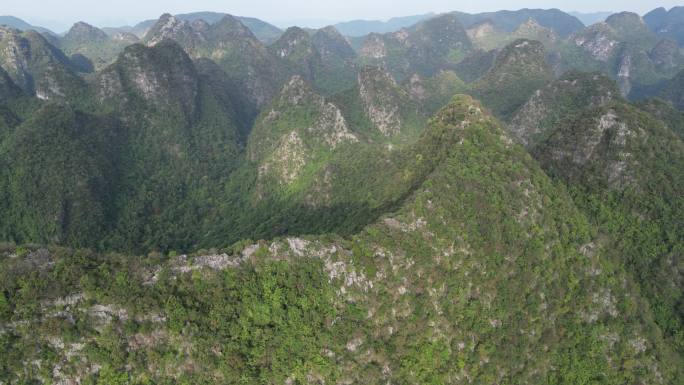 群山山景青山地貌喀斯特广西山水