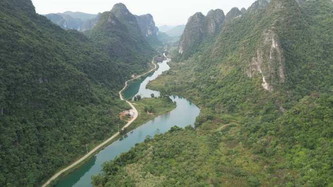 山河流域绿色风景