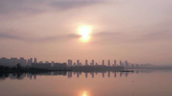 东湖日出 湖面日出