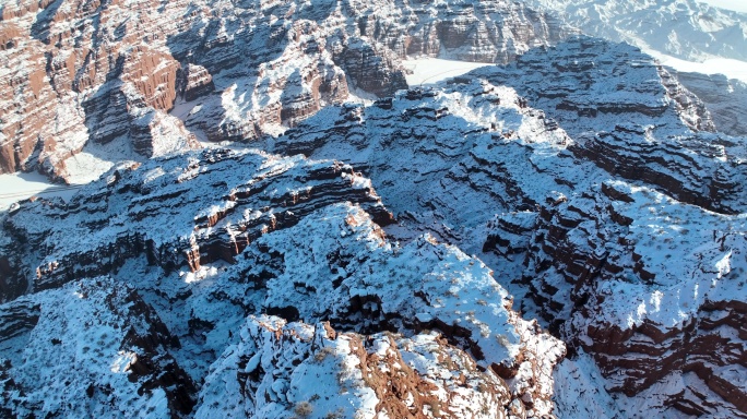 4K高清温宿大峡谷雪山航拍