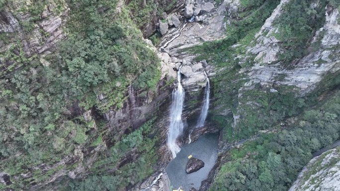 山水航拍庐山瀑布三叠泉高山流水山自然风景