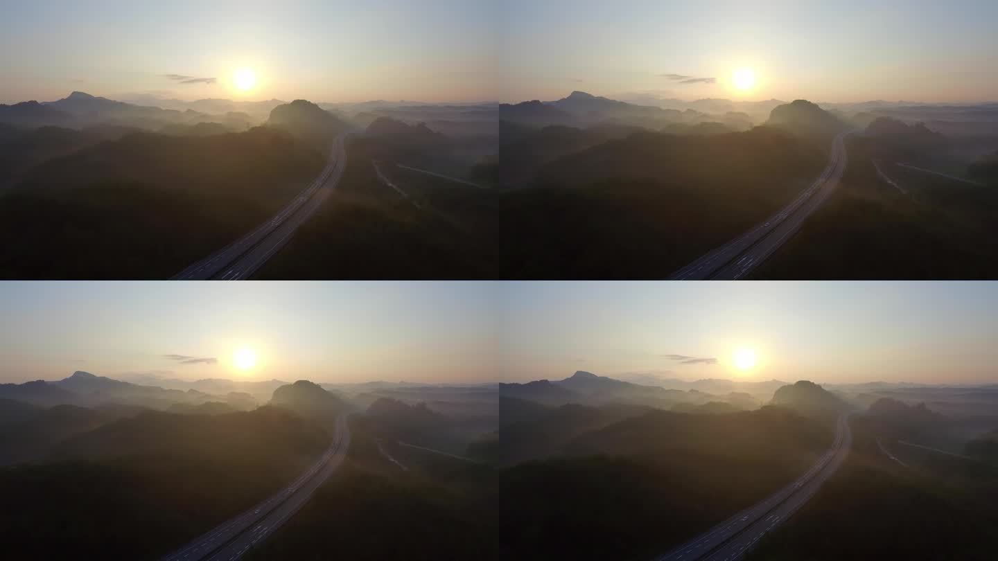 朝阳群山高速公路大气航拍