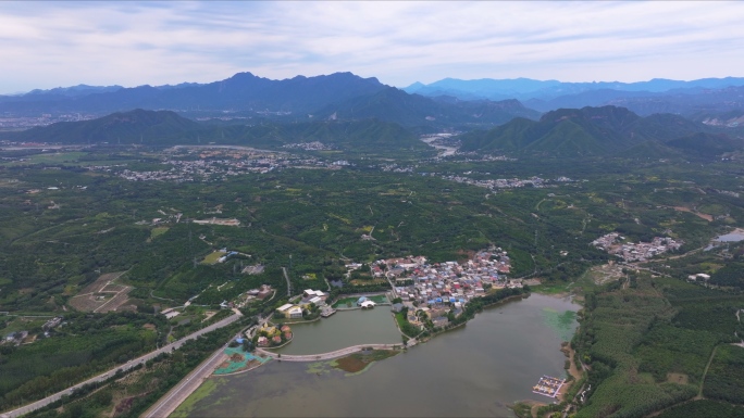 北京青龙湖水岸湿地公园