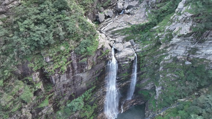 山水航拍庐山瀑布三叠泉高山流水山自然风景