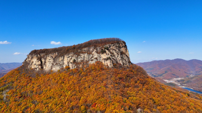 本溪桓仁五女山秋天枫树林枫叶秋季山水风景