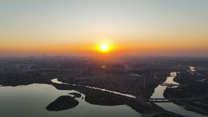 4K航拍夕阳黄昏下的长沙县松雅湖15