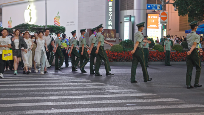 【4K】上海南京东路拉链式人墙