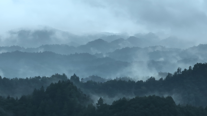 航拍山川森林云雾