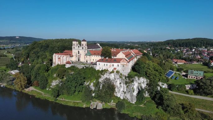 波兰泰尼茨的修道院建筑。