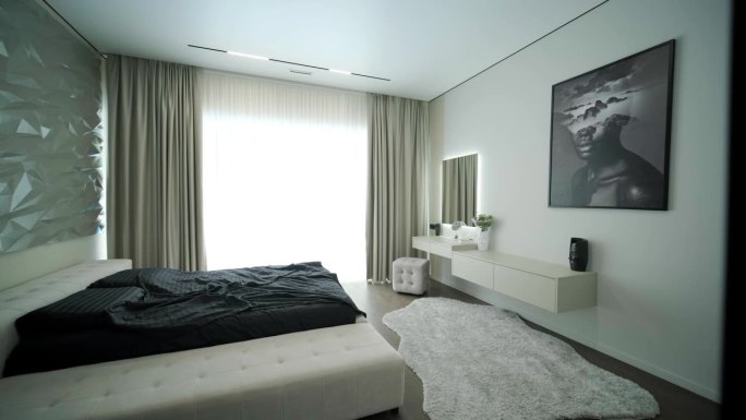 豪华主卧室与优雅和现代的细节