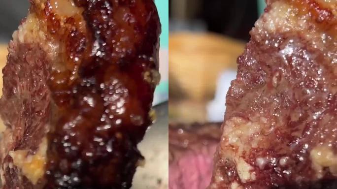 开胃的烤肉串。传统烧烤上的烤猪腿肉烤猪肉餐厅的食物全猪指节肉在炭火上烧烤的肉。