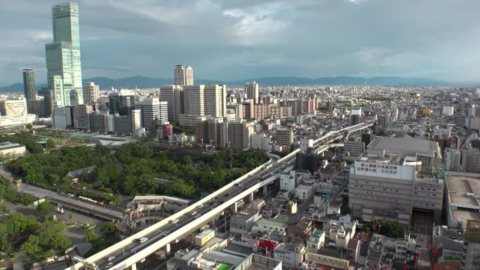 日本，大阪:安倍野春光的建筑。