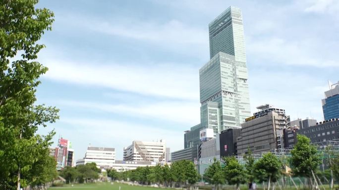 大阪，日本:安倍野春光建筑的延时拍摄。