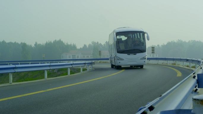 大巴车客运企业形象展示各种路行驶开车