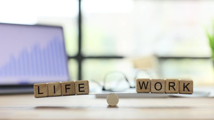 单词，生活和工作从玩具尺度上的木块