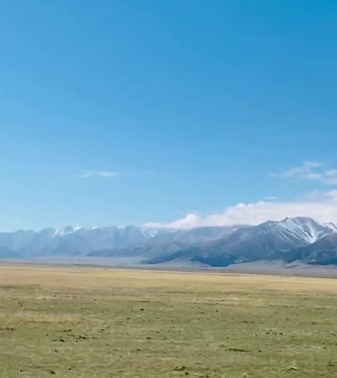 赛湖雪山