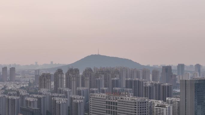 从合肥市广电中心看大蜀山