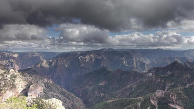 墨西哥马德雷山脉的铜峡谷