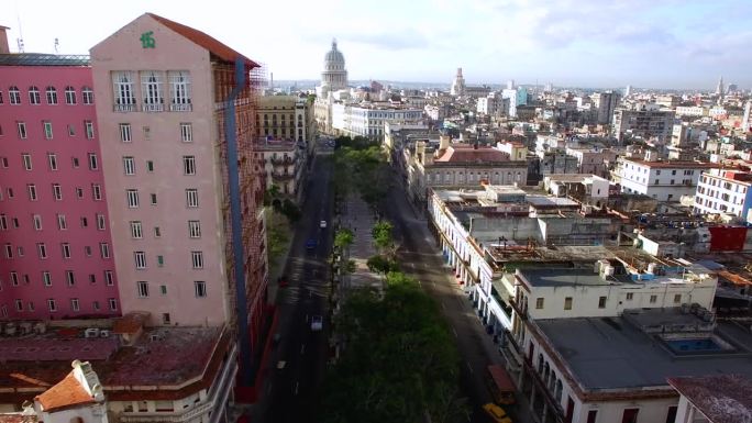 古巴哈瓦那普拉多街的鸟瞰图
