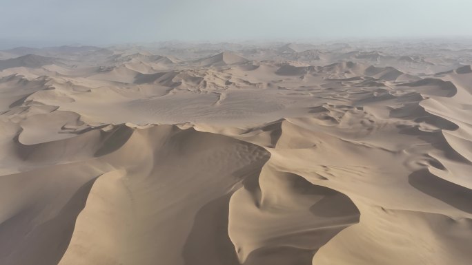 库姆塔格沙漠沙尘暴